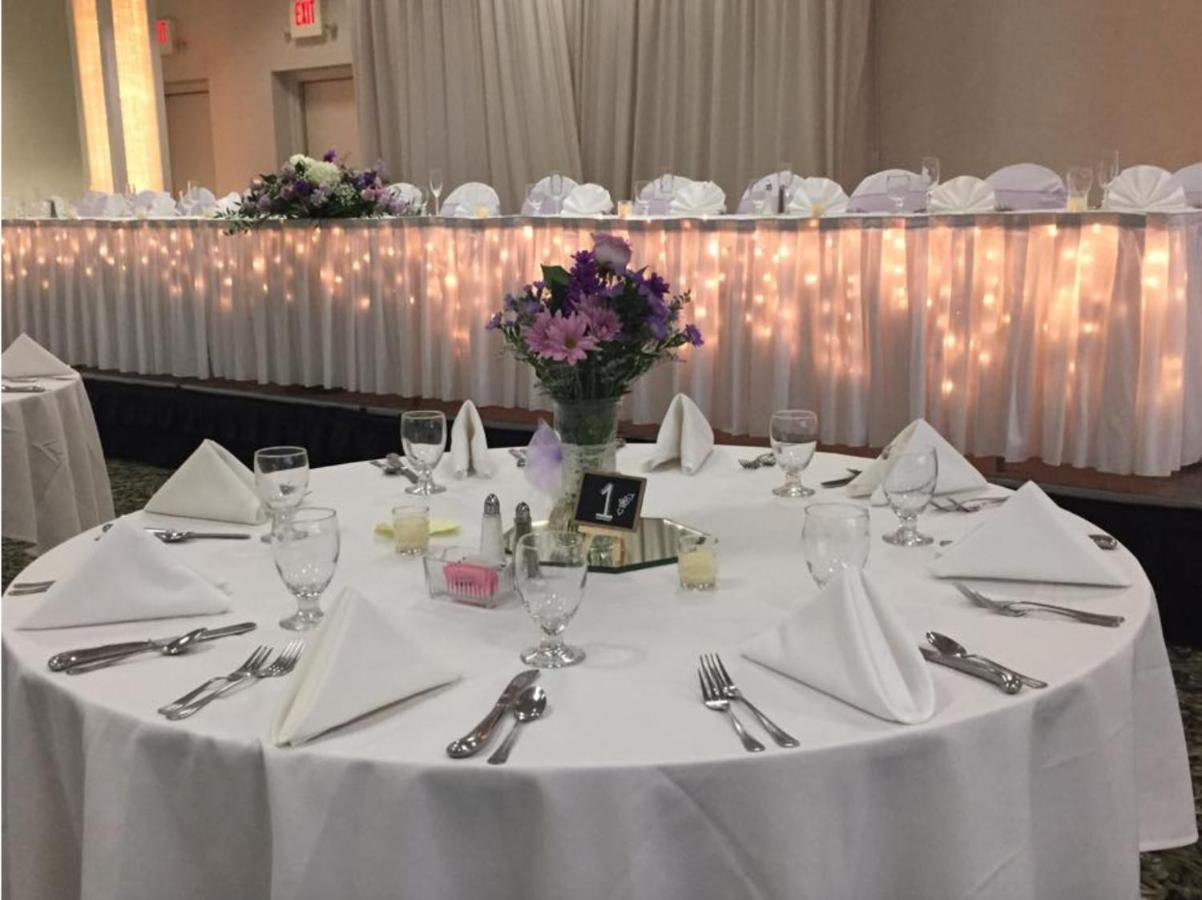 Comstock Inn & Conference Center Owosso المظهر الخارجي الصورة