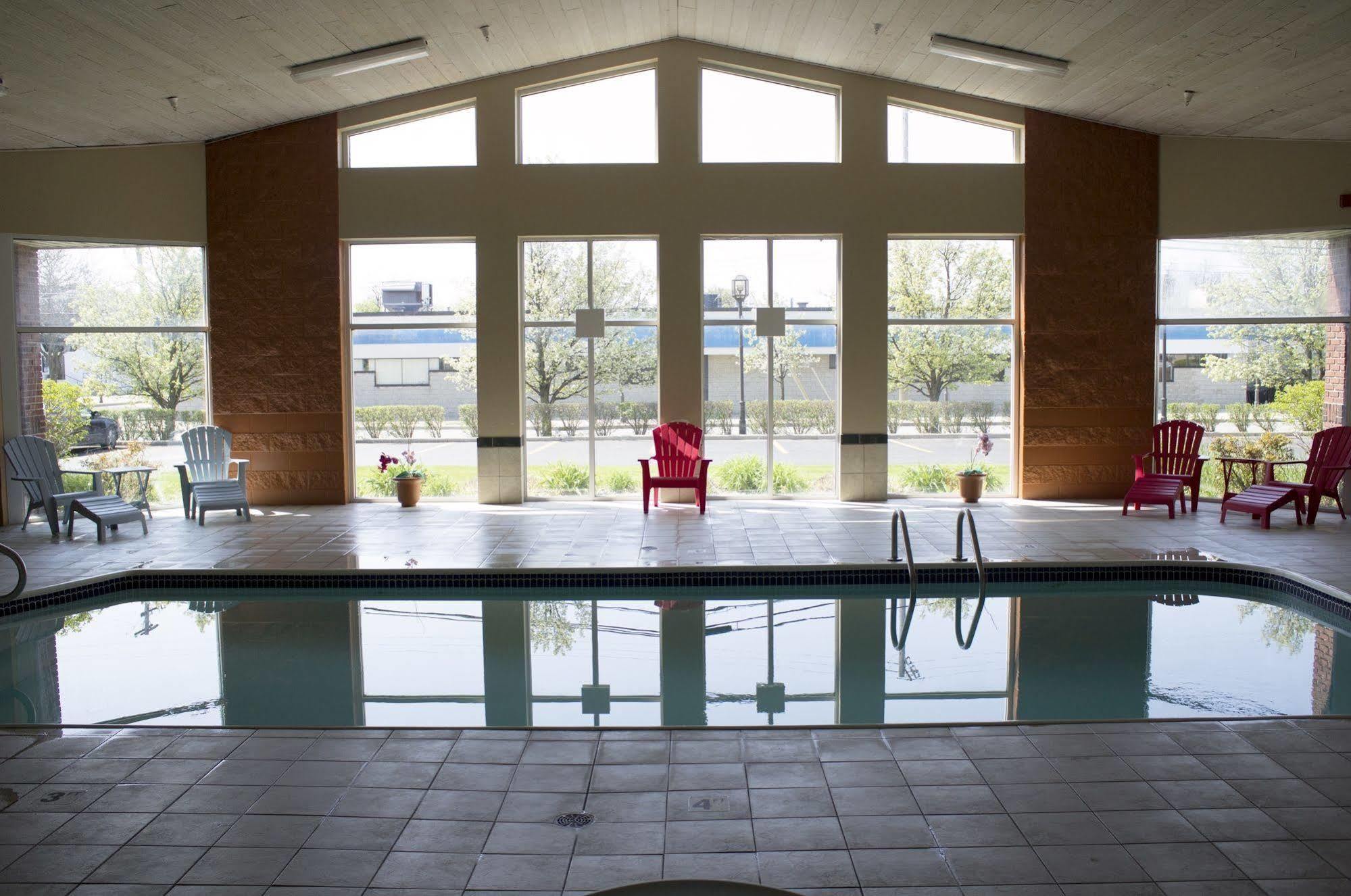 Comstock Inn & Conference Center Owosso المظهر الخارجي الصورة