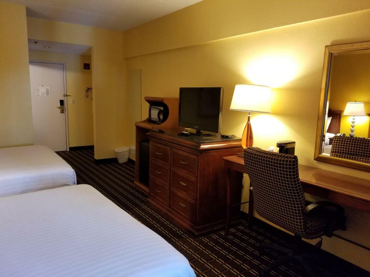 Comstock Inn & Conference Center Owosso المظهر الخارجي الصورة